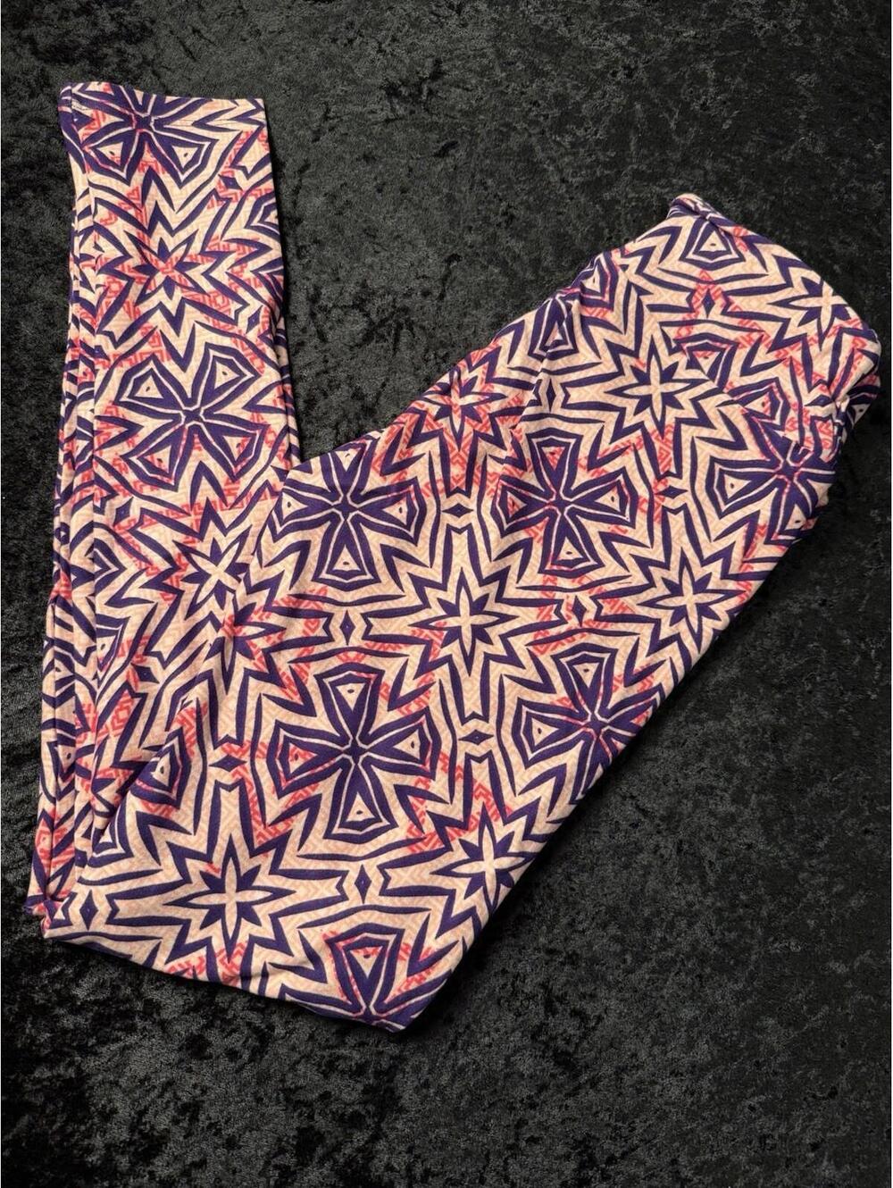 LuLaRoe One Size OS Leggings Pink Purple Layered Cream Soft High Rise NWOT